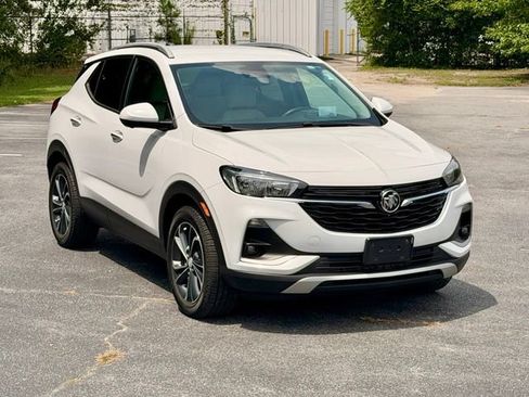 Used 2021 Buick Encore GX Select w/ Advanced Technology Package FWD image 11