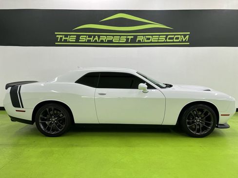Used 2021 Dodge Challenger R/T Scat Pack w/ Driver Convenience Group RWD image 11