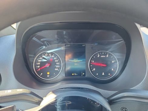 Used 2025 Mercedes-Benz Sprinter 2500 image 17