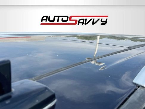 Used 2024 GMC Yukon XL Denali AWD/4WD image 23