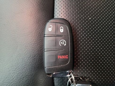 Used 2019 Jeep Compass Limited AWD/4WD image 32