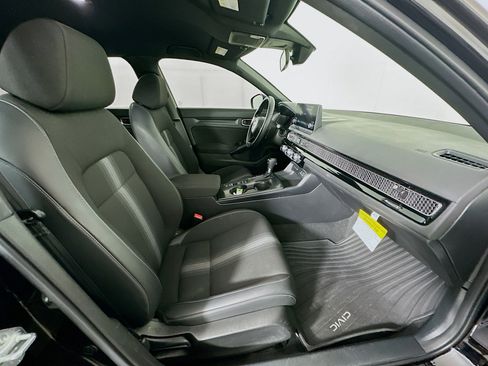 Used 2023 Honda Civic Sport image 28