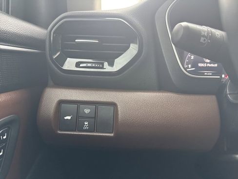 Used 2025 Honda Pilot Elite image 19