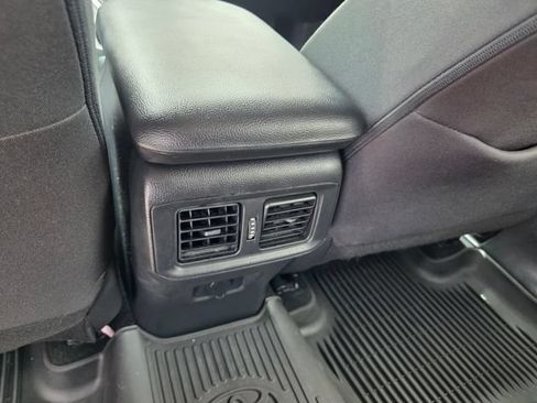 Used 2024 Toyota RAV4 LE AWD/4WD image 6