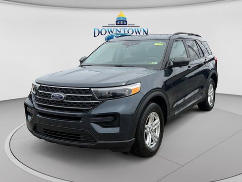 Used 2023 Ford Explorer XLT AWD/4WD image 7