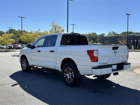 Used 2024 Nissan Titan SV w/ Accessory Utility Package image 6