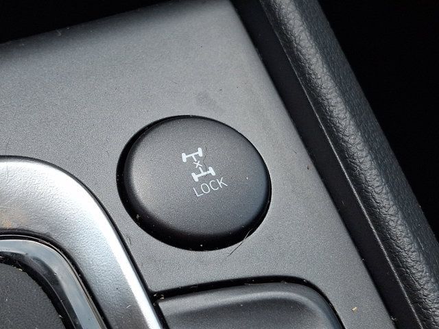 Certified 2023 Hyundai Kona SEL AWD/4WD image 22