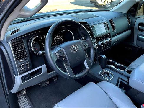 Used 2021 Toyota Sequoia Limited image 17