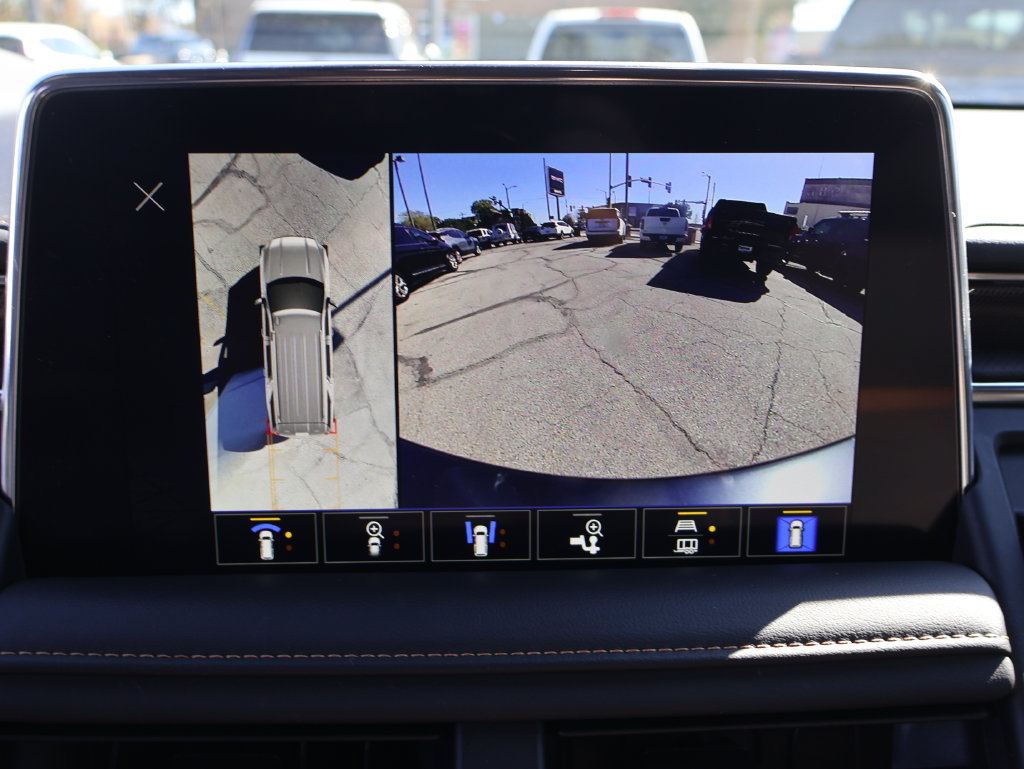 Used 2024 GMC Yukon AT4 w/ AT4 Premium Package AWD/4WD image 21