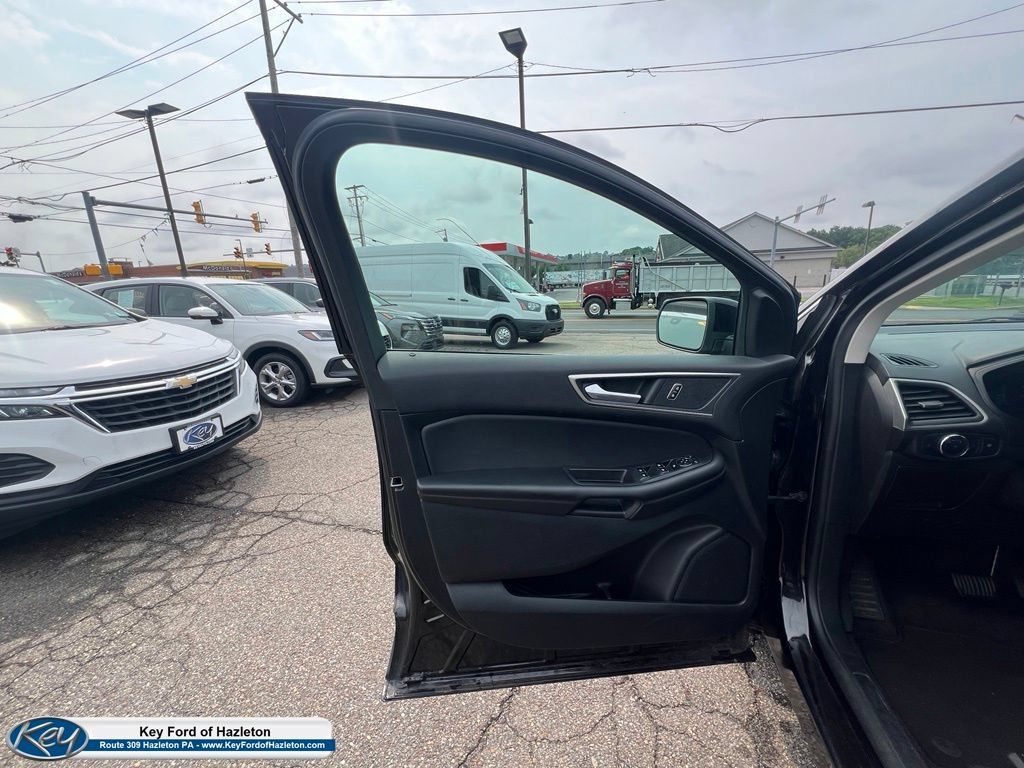Used 2024 Ford Edge SEL AWD/4WD image 17