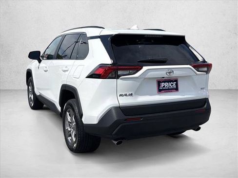Used 2025 Toyota RAV4 XLE FWD image 12