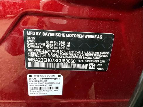 Certified 2025 BMW 740i image 31