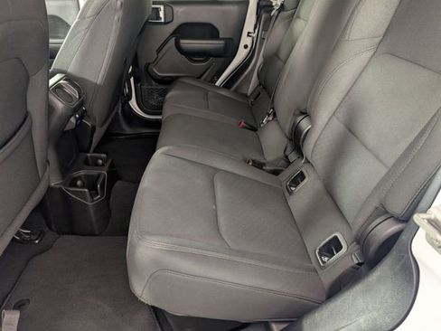 Used 2023 Jeep Gladiator Sport image 24