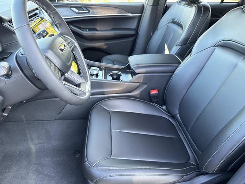 New 2025 Jeep Grand Cherokee Limited image 20