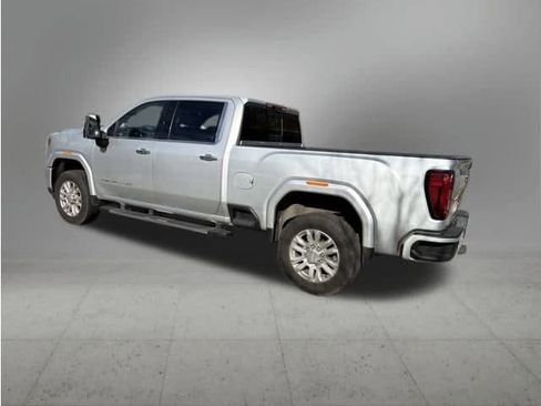 Used 2022 GMC Sierra 2500 Denali w/ Denali Ultimate Package image 3
