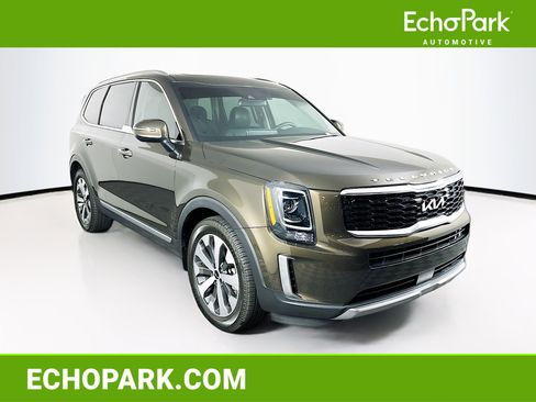 Used 2022 Kia Telluride S FWD image 1