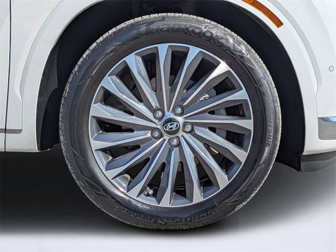 Used 2024 Hyundai Palisade Calligraphy image 10
