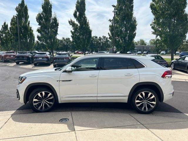 Used 2021 Volkswagen Atlas Cross Sport SEL Premium R-Line AWD/4WD image 4