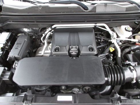 Used 2024 Chevrolet Colorado Trail Boss w/ Advanced Trailering Package image 24