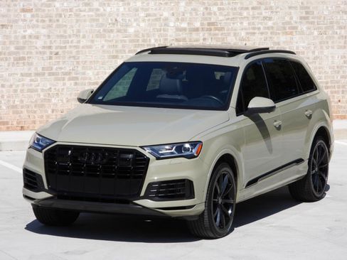 Used 2021 Audi Q7 3.0T Premium Plus AWD/4WD image 31