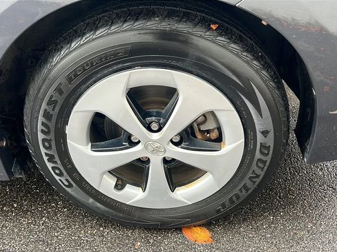 Used 2014 Toyota Prius One image 11