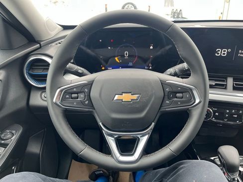 New 2026 Chevrolet Trax LT w/ LT Convenience Package image 13