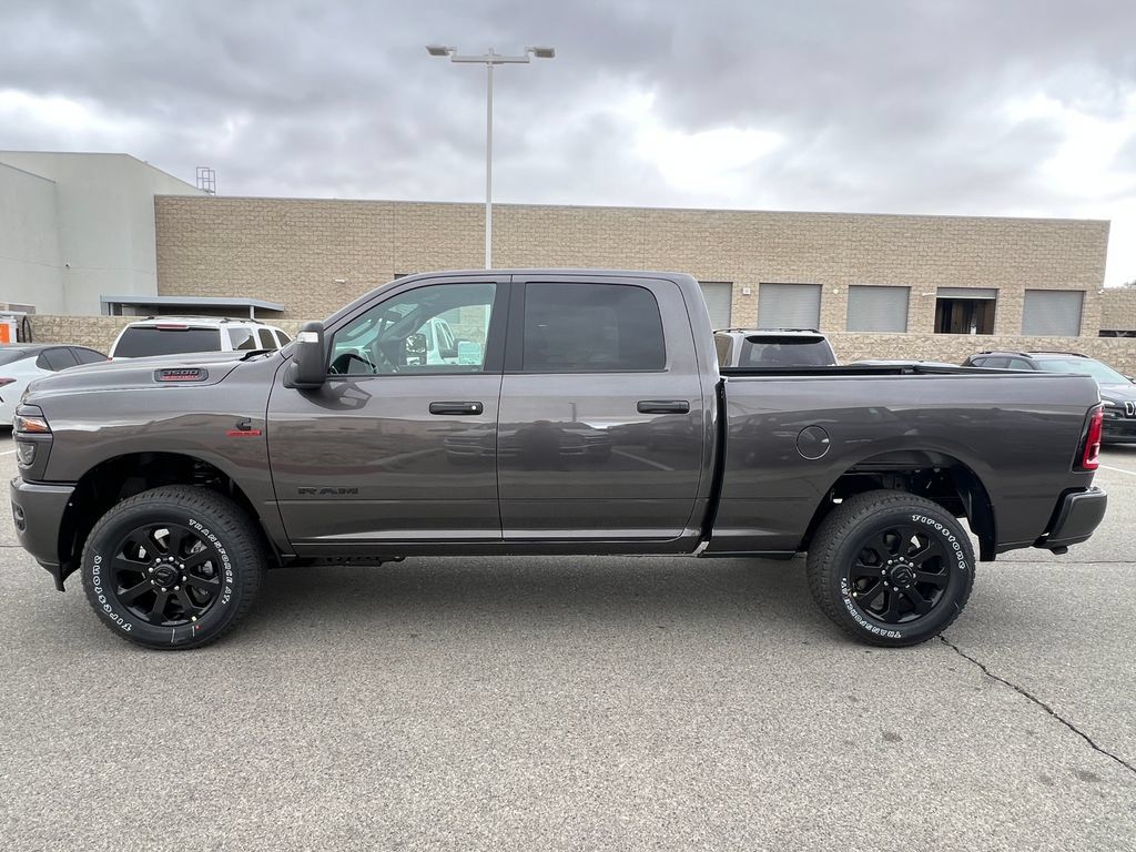 New 2026 RAM 3500 Big Horn AWD/4WD image 3