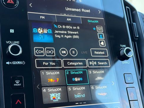 Used 2025 Subaru Crosstrek 2.5i Limited w/ Crosstrek Mirror Package image 18