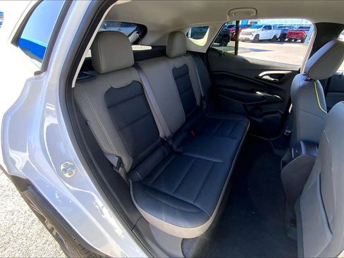 Used 2025 Chevrolet Trax ACTIV w/ Driver Confidence Package image 20