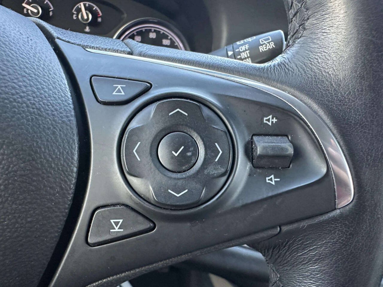 Used 2019 Buick Enclave Premium FWD image 36