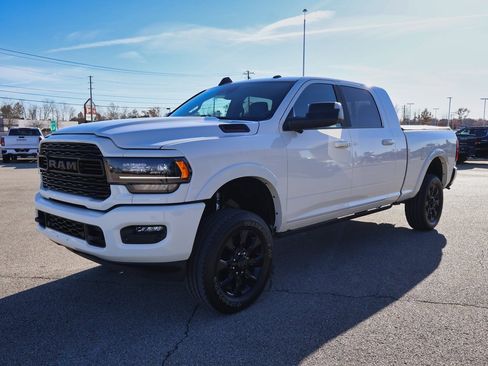 Used 2022 RAM 3500 Limited image 34