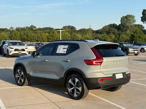 New 2026 Volvo XC40 B5 Plus w/ Protection Package Premier image 5