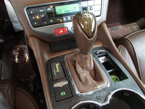Used 2010 Maserati GranTurismo S image 93