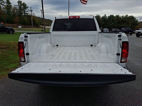 Used 2024 RAM 1500 Classic SLT image 29