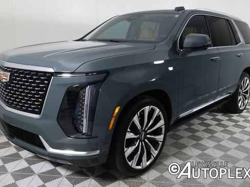 Used 2026 Cadillac Escalade Luxury w/ Touring Package AWD/4WD image 9