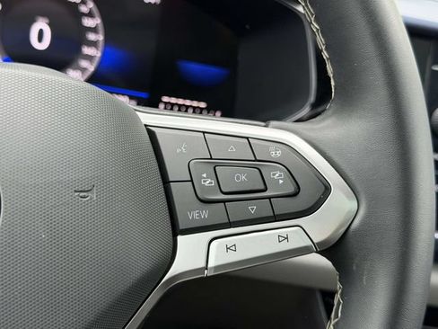 Certified 2023 Volkswagen Taos SE w/ Panoramic Sunroof Package AWD/4WD image 24