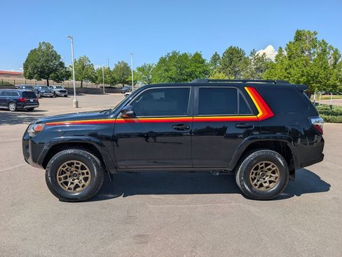 Used 2023 Toyota 4Runner 40th Anniversary SE AWD/4WD image 3