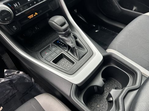 Used 2019 Toyota RAV4 XLE image 26
