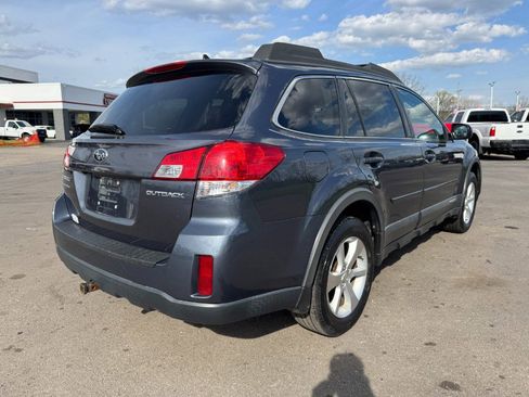 Used 2014 Subaru Outback 2.5i Limited w/ Moonroof Package AWD/4WD image 5
