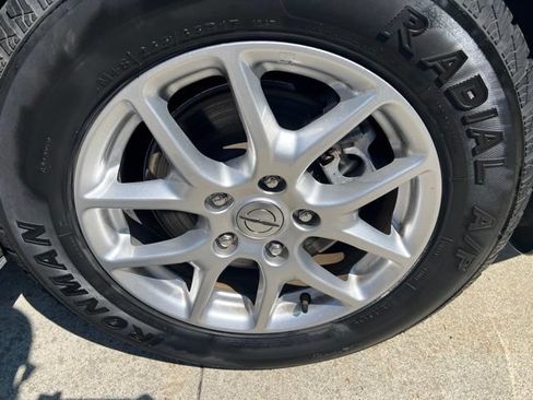 Certified 2024 Chrysler Pacifica Touring-L FWD image 10