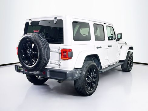 Used 2024 Jeep Wrangler Unlimited Sahara AWD/4WD image 9