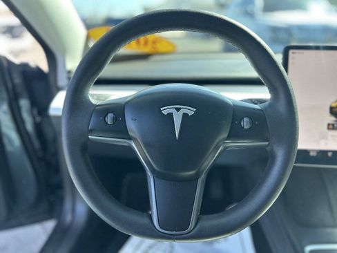 Used 2023 Tesla Model 3 Standard Range RWD image 10