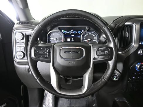 Used 2022 GMC Sierra 2500 Denali w/ Denali Black Diamond Edition AWD/4WD image 37