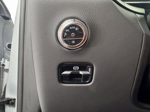 Certified 2024 Mercedes-Benz GLC 300 4MATIC image 10