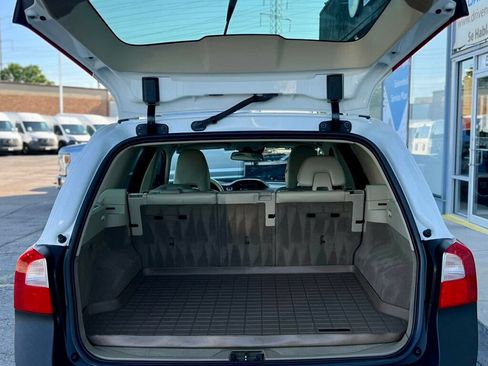 Used 2013 Volvo XC70 3.2 AWD/4WD image 9