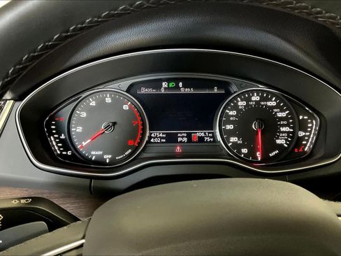 Certified 2025 Audi Q5 2.0T Premium image 22