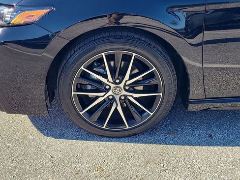 Used 2024 Toyota Camry SE image 17