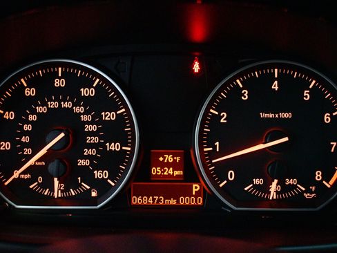Used 2012 BMW 135i Coupe RWD image 25