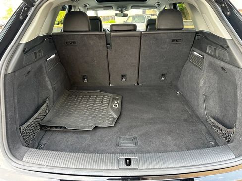 Used 2020 Audi Q5 2.0T Premium Plus w/ Premium Plus Package image 17