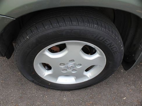 Used 2004 Toyota Highlander 4WD V6 image 21